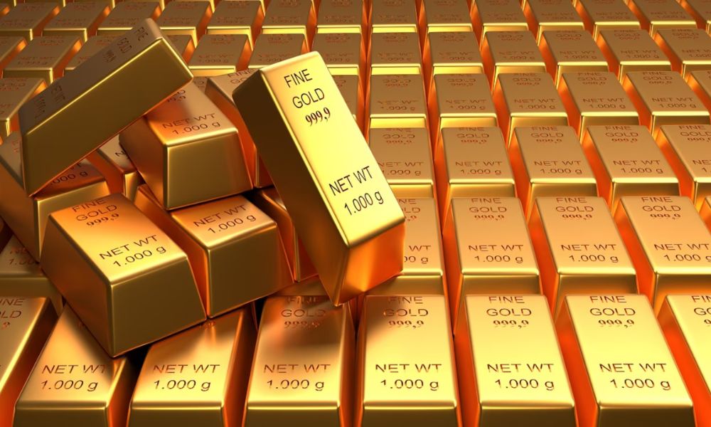 Gold prices flat as dollar, yields steady before more Fed cues